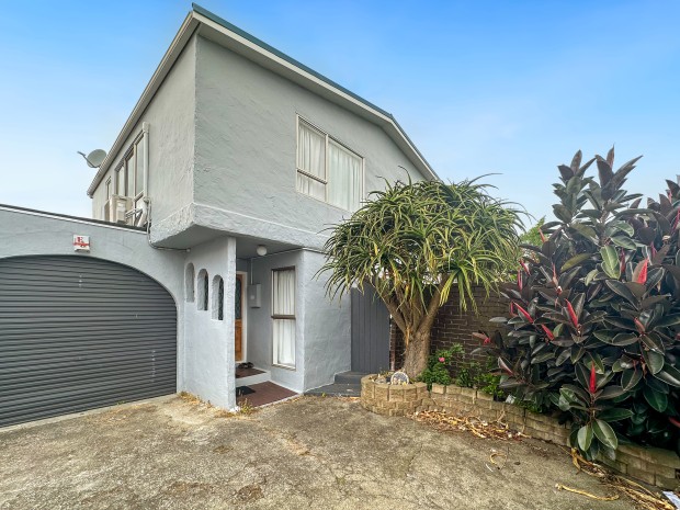 Spacious & private in Epuni