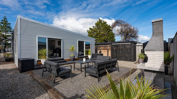 Unique 3 bed stunner in Te Horo