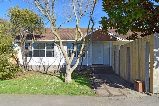 Spacious Family Living with Bonus Sleepout in Woolston
