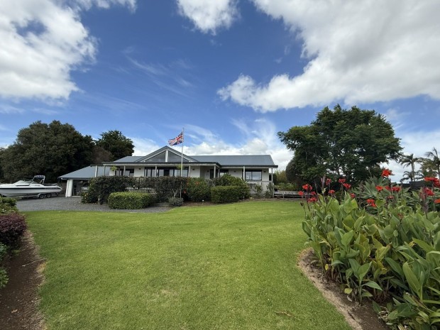 FURNISHED SHORT TERM WITH SEA VIEWS