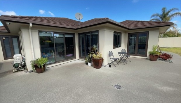 STYLISH & CENTRAL KERIKERI LIVING