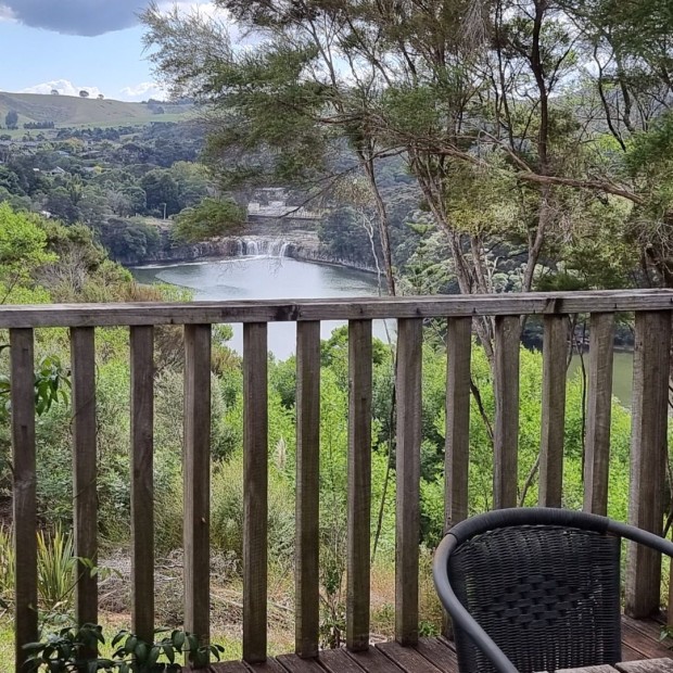 FURNISHED HOME WITH BUSH AND HARURU FALLS VIEWS