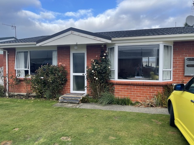 Fully furnished 2 bedroom Townhouse