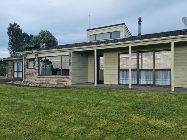 Stunning 4-Bedroom Lifestyle Property