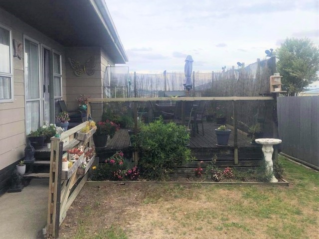 2 bedroom stand alone town house