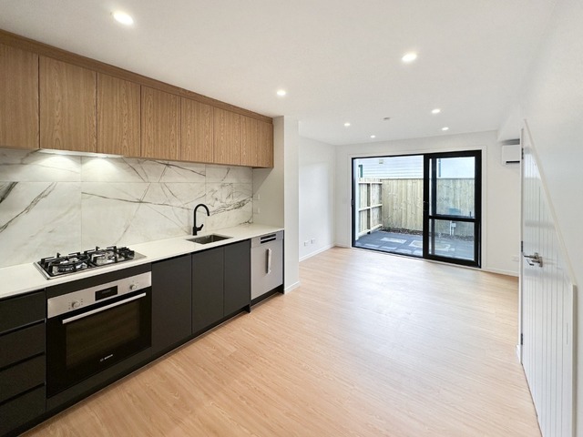 Modern living, great location in Upper Hutt