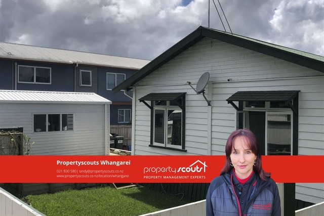 Tidy 3-Bedroom Home Close to Town