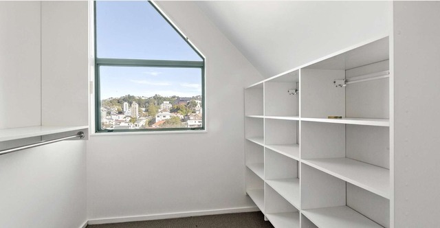 Master Bedroom with Ensuite – Central City Location