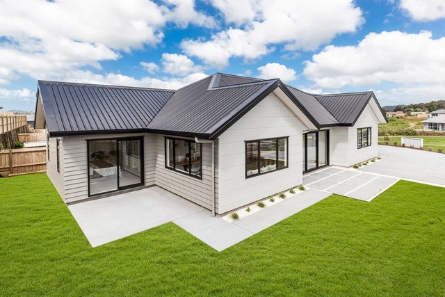 Totara Park Family Home