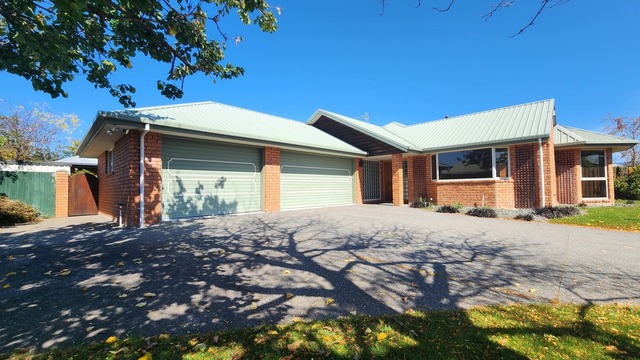 Spacious Family Home in Quiet Rangiora Location