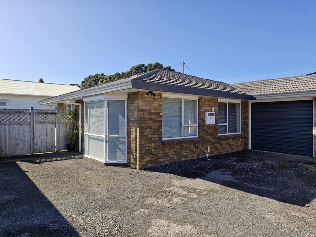 2 Bedrooms on Sackville