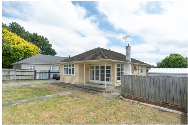 Great 3 bedroom  home on Queenwood