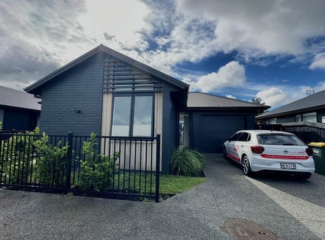 Stylish Near-New 2 Bedroom Townhouse