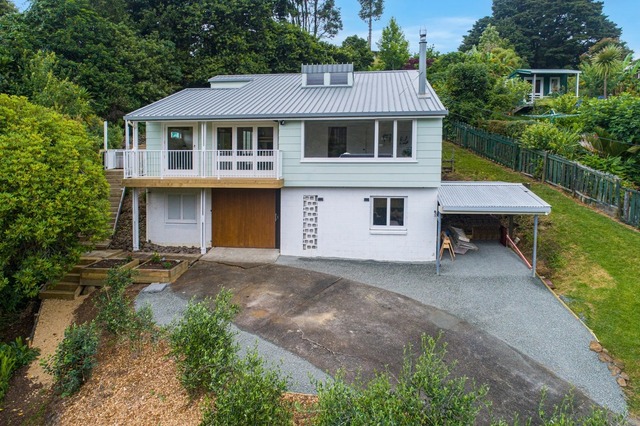 Spacious, Private & Close to Town and Hospital